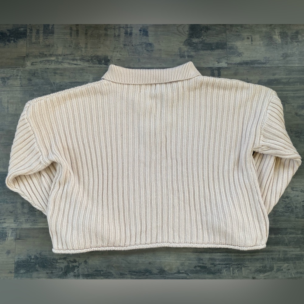 Beige Ribbed Stylish Cropped Sweater NWOT - Picture 2 of 4